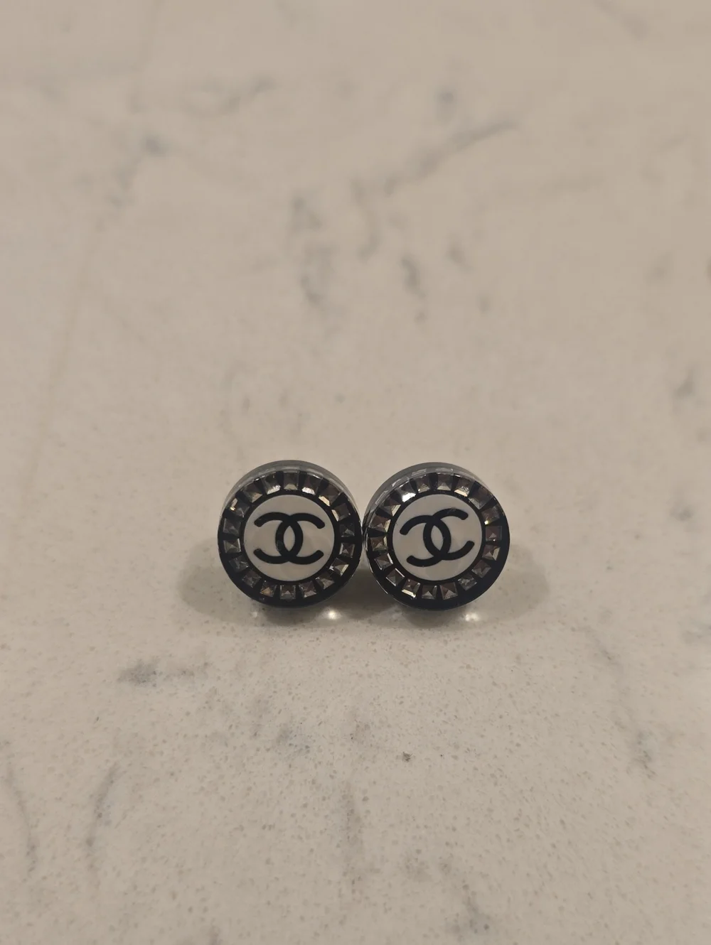 Women's Accessories Subcategory Identification